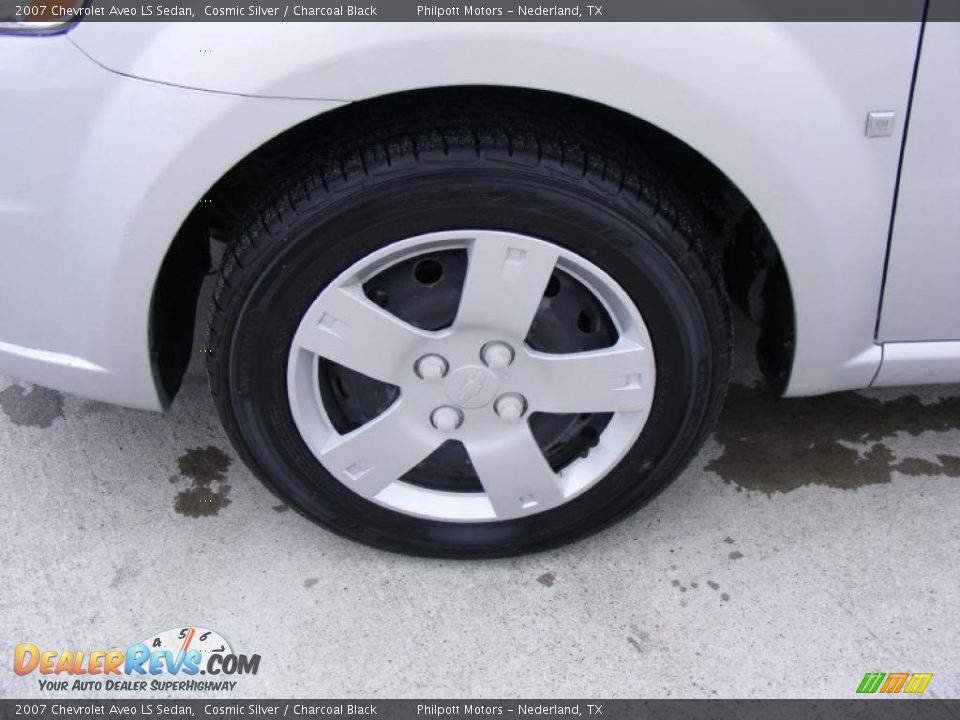2007 Chevrolet Aveo LS Sedan Cosmic Silver / Charcoal Black Photo #13