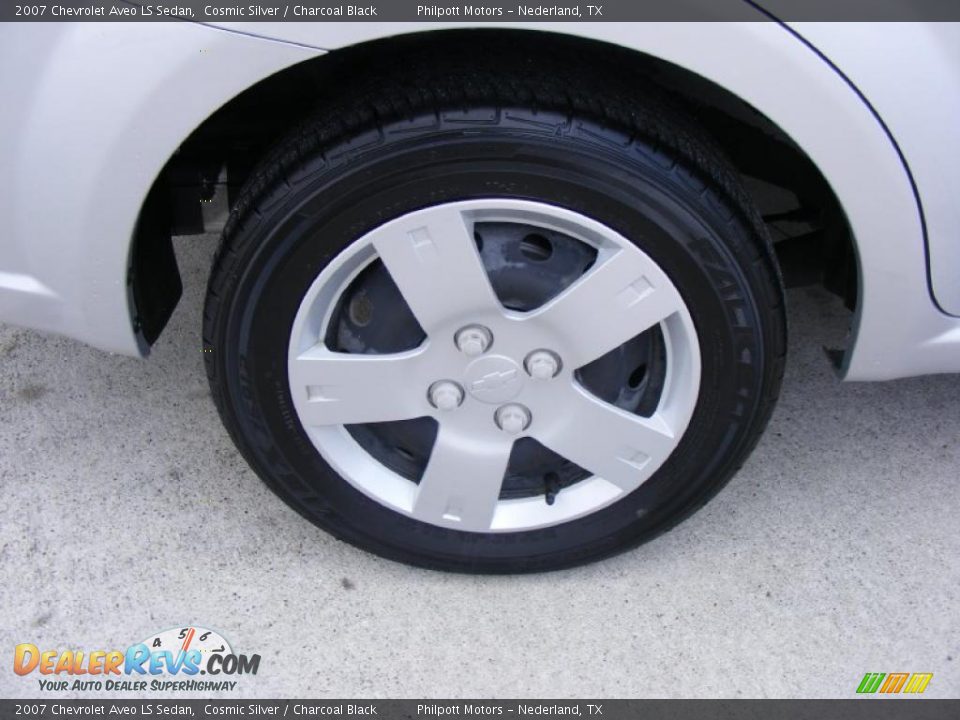 2007 Chevrolet Aveo LS Sedan Cosmic Silver / Charcoal Black Photo #15