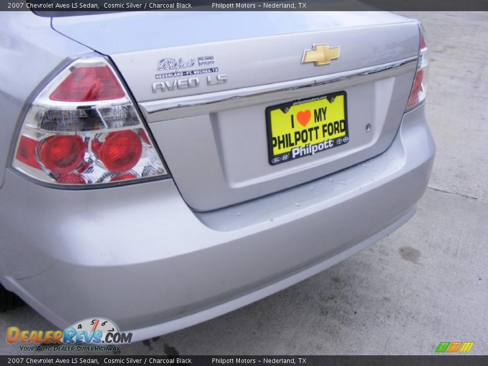 2007 Chevrolet Aveo LS Sedan Cosmic Silver / Charcoal Black Photo #21