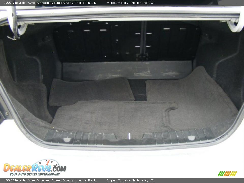 2007 Chevrolet Aveo LS Sedan Cosmic Silver / Charcoal Black Photo #28