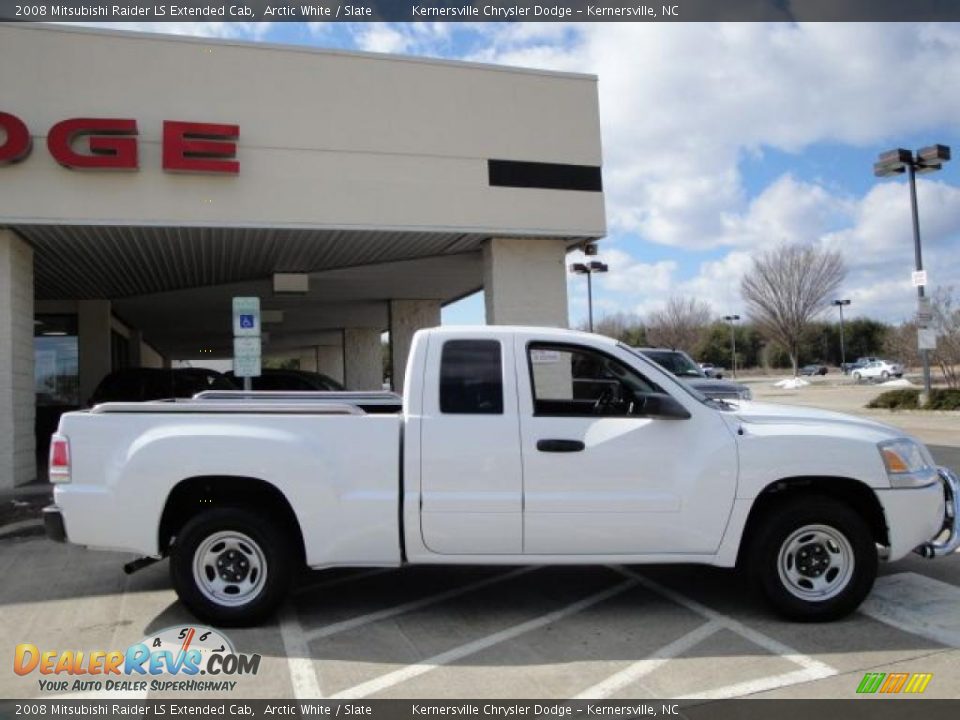 2008 Mitsubishi Raider LS Extended Cab Arctic White / Slate Photo #2