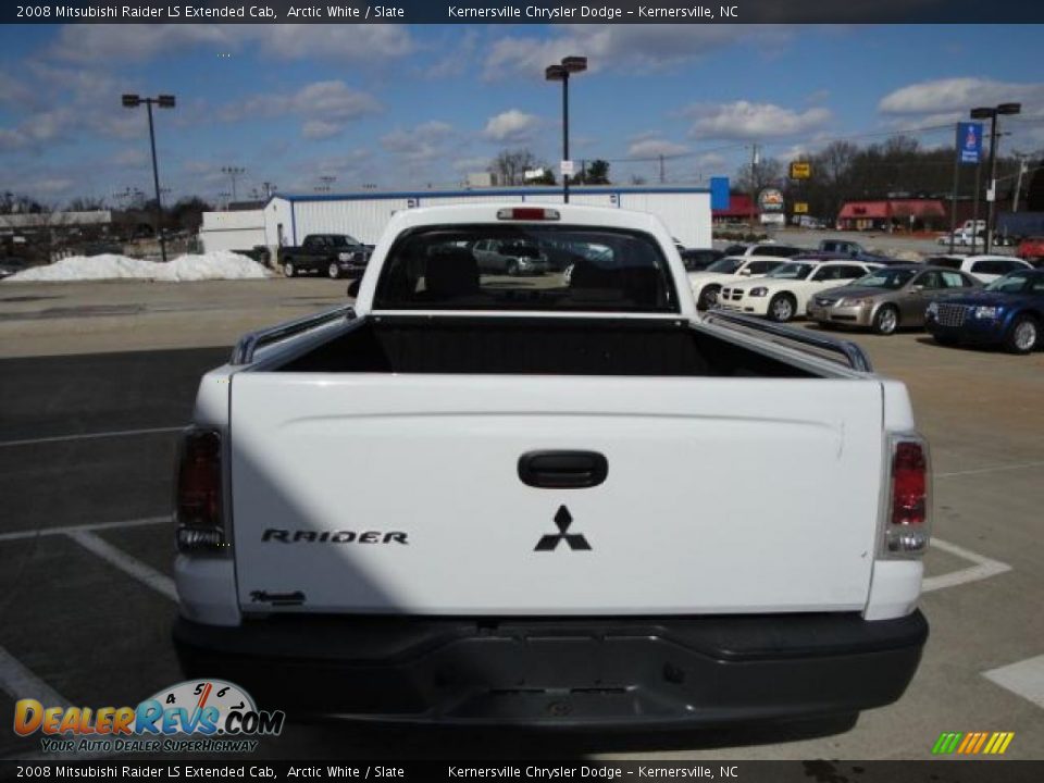 2008 Mitsubishi Raider LS Extended Cab Arctic White / Slate Photo #4