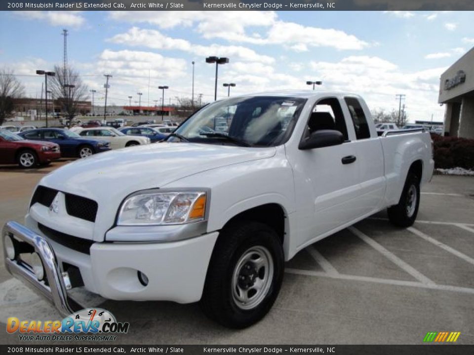 2008 Mitsubishi Raider LS Extended Cab Arctic White / Slate Photo #7