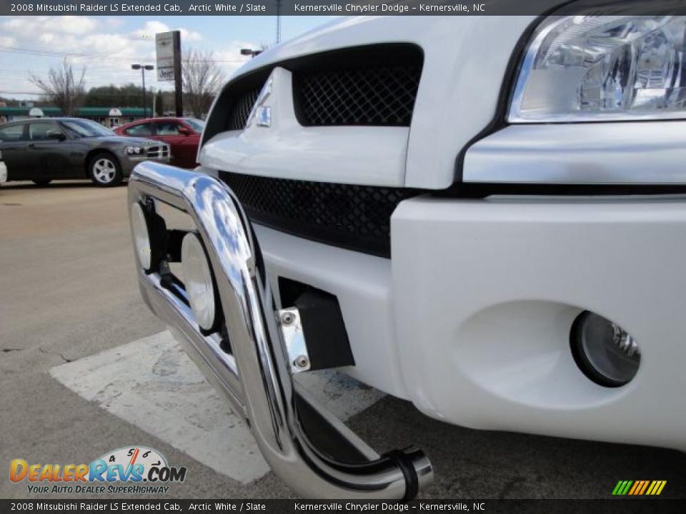2008 Mitsubishi Raider LS Extended Cab Arctic White / Slate Photo #9