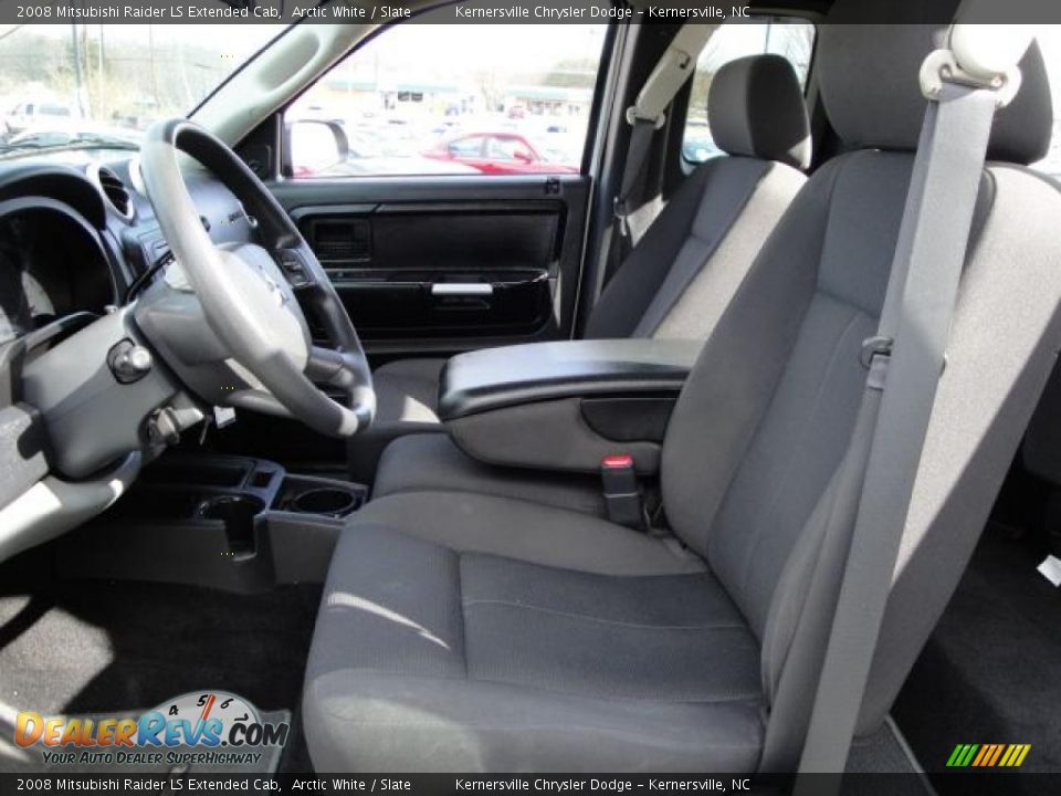 2008 Mitsubishi Raider LS Extended Cab Arctic White / Slate Photo #12