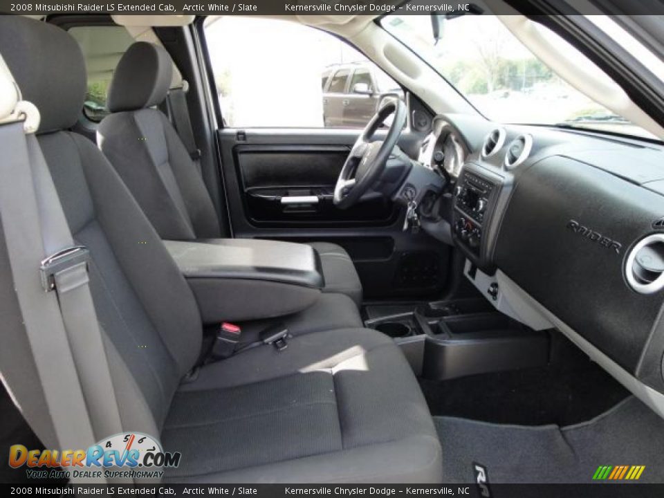 2008 Mitsubishi Raider LS Extended Cab Arctic White / Slate Photo #17