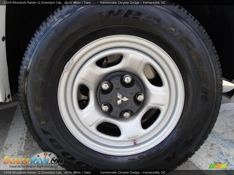 2008 Mitsubishi Raider LS Extended Cab Arctic White / Slate Photo #29