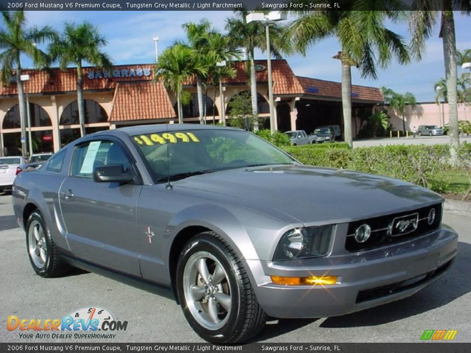 2006 Ford Mustang V6 Premium Coupe Tungsten Grey Metallic / Light Parchment Photo #1