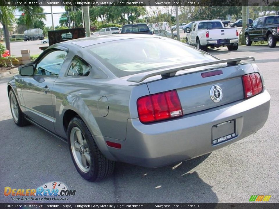 2006 Ford Mustang V6 Premium Coupe Tungsten Grey Metallic / Light Parchment Photo #5