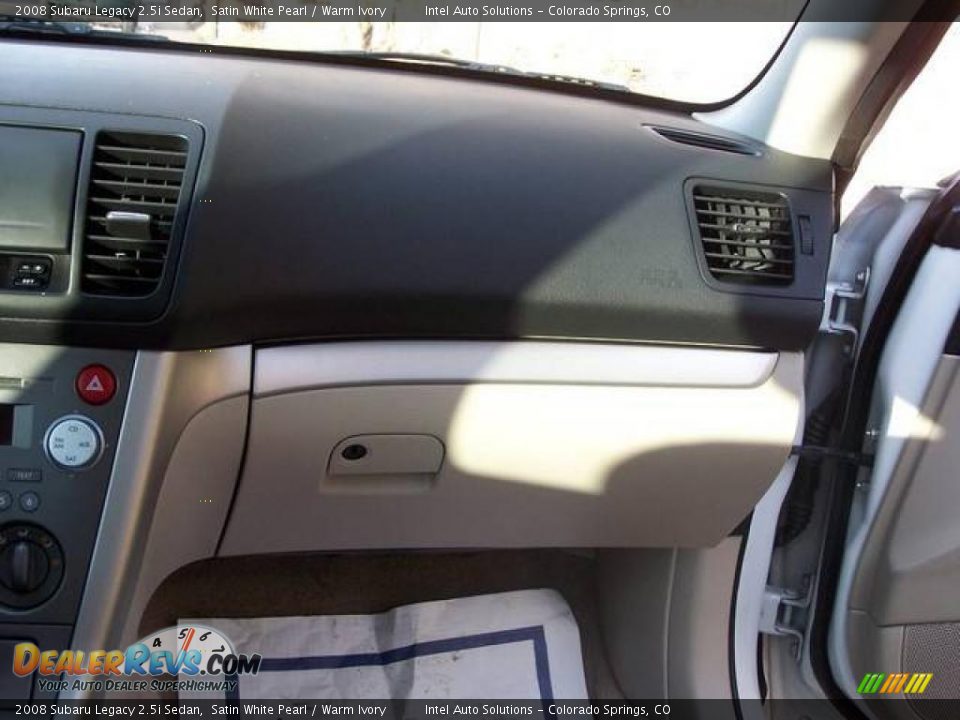 2008 Subaru Legacy 2.5i Sedan Satin White Pearl / Warm Ivory Photo #8