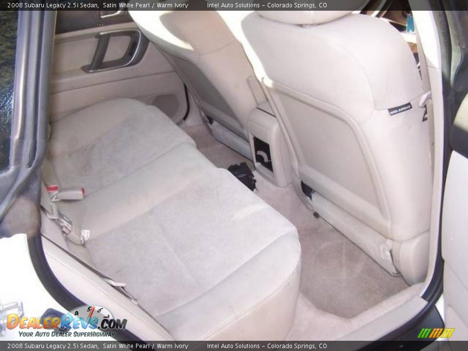 2008 Subaru Legacy 2.5i Sedan Satin White Pearl / Warm Ivory Photo #9