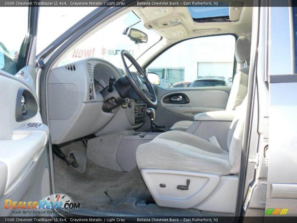 2006 Chevrolet TrailBlazer LS 4x4 Graystone Metallic / Light Gray Photo #7