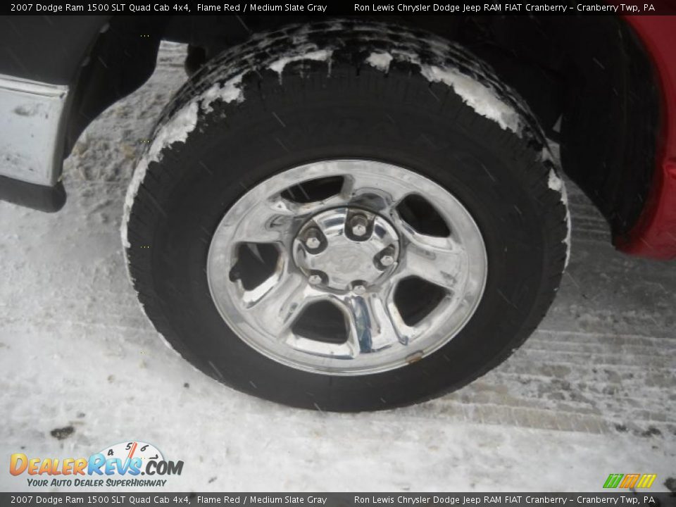 2007 Dodge Ram 1500 SLT Quad Cab 4x4 Flame Red / Medium Slate Gray Photo #17