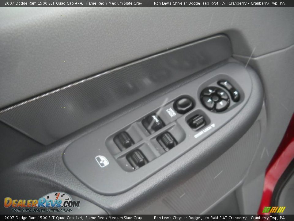 2007 Dodge Ram 1500 SLT Quad Cab 4x4 Flame Red / Medium Slate Gray Photo #21