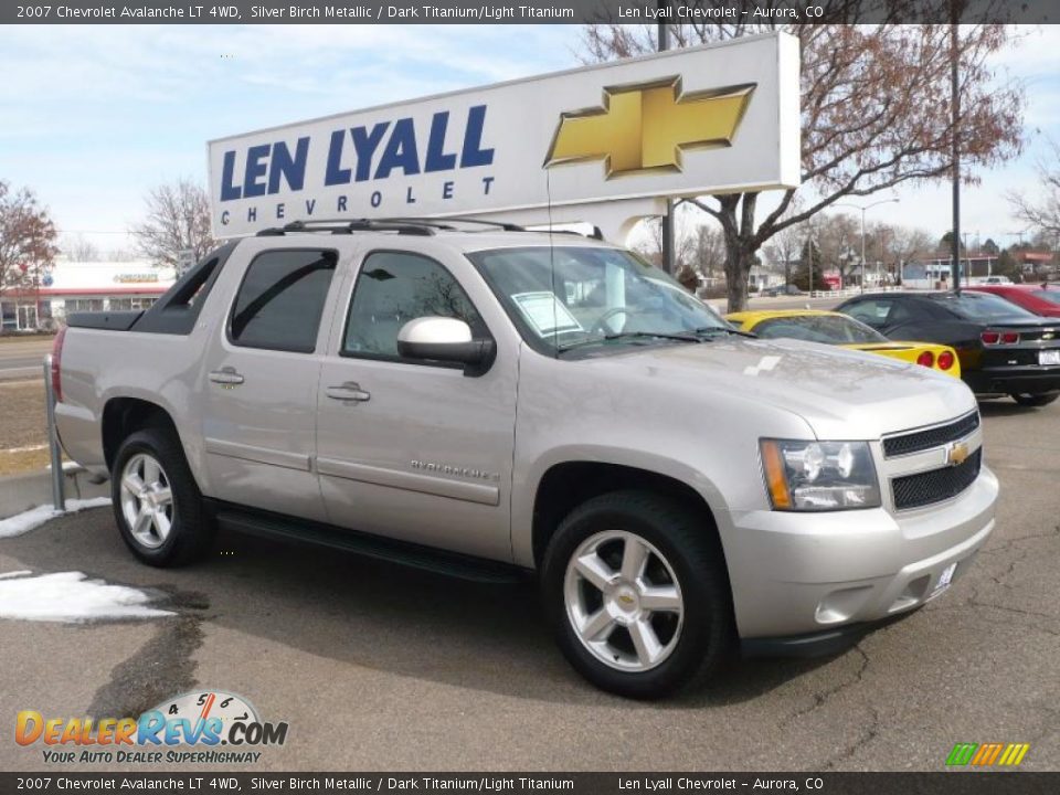 2007 Chevrolet Avalanche LT 4WD Silver Birch Metallic / Dark Titanium/Light Titanium Photo #1
