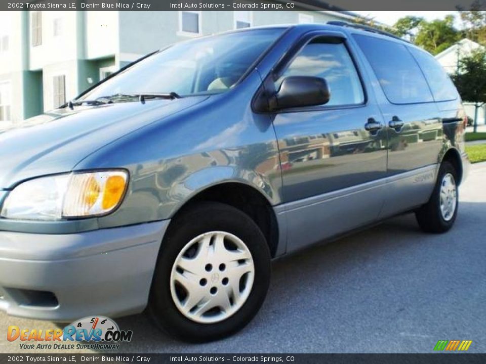 2002 Toyota Sienna LE Denim Blue Mica / Gray Photo #5