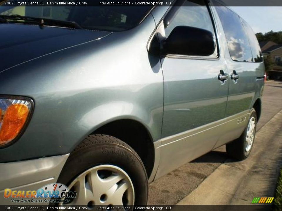 2002 Toyota Sienna LE Denim Blue Mica / Gray Photo #7
