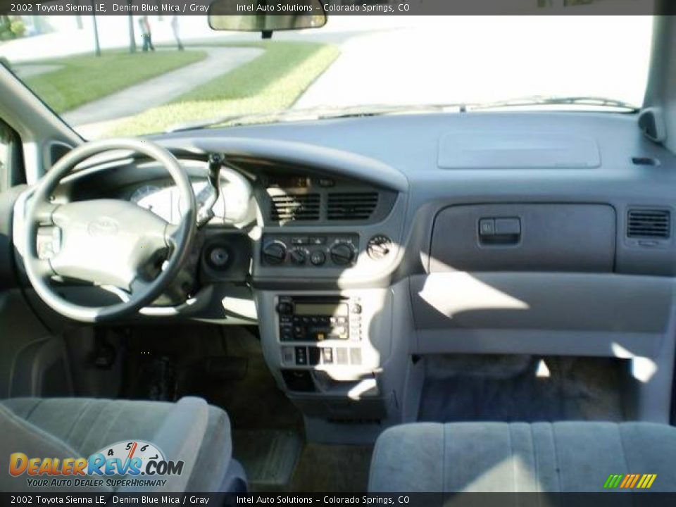 2002 Toyota Sienna LE Denim Blue Mica / Gray Photo #14
