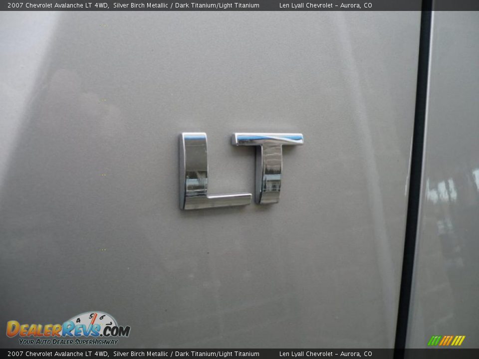 2007 Chevrolet Avalanche LT 4WD Silver Birch Metallic / Dark Titanium/Light Titanium Photo #15