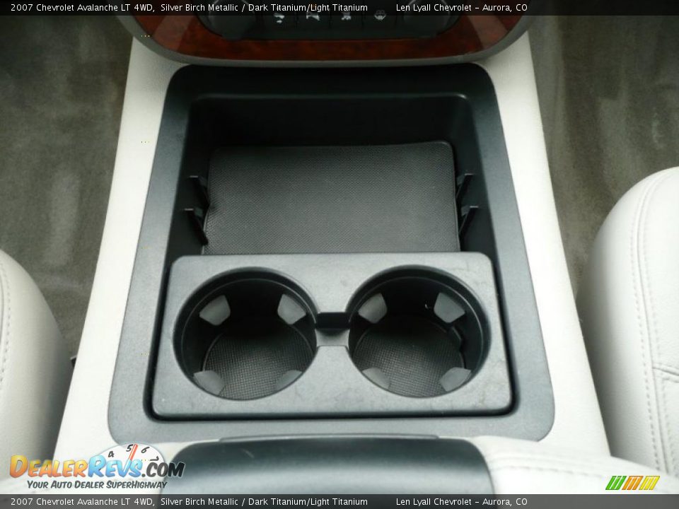 2007 Chevrolet Avalanche LT 4WD Silver Birch Metallic / Dark Titanium/Light Titanium Photo #19