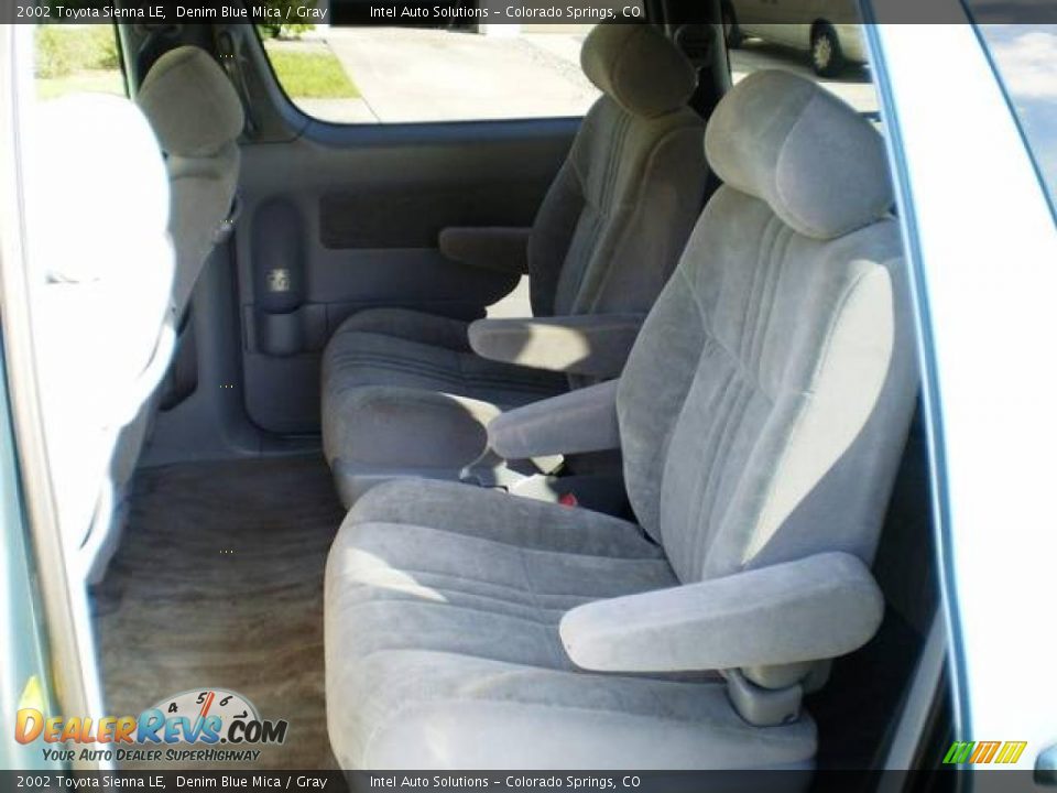 2002 Toyota Sienna LE Denim Blue Mica / Gray Photo #25