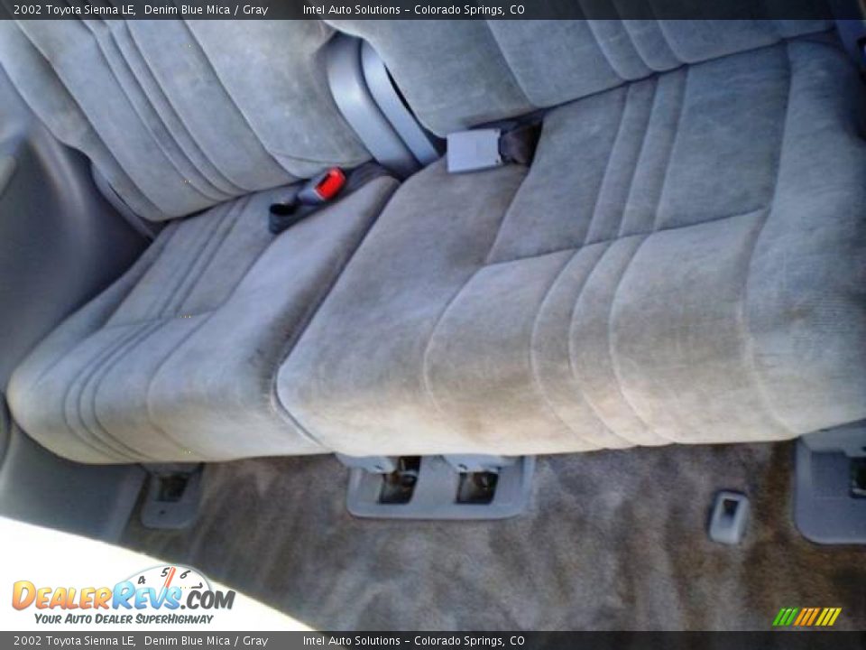 2002 Toyota Sienna LE Denim Blue Mica / Gray Photo #26