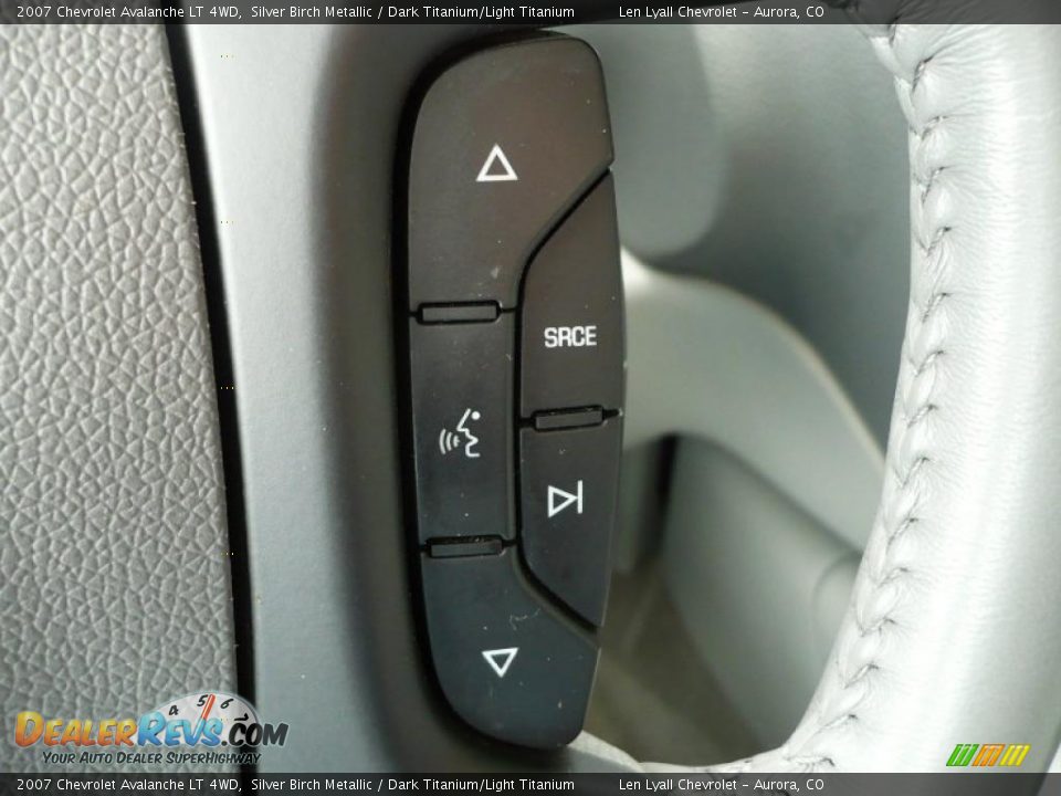 2007 Chevrolet Avalanche LT 4WD Silver Birch Metallic / Dark Titanium/Light Titanium Photo #29