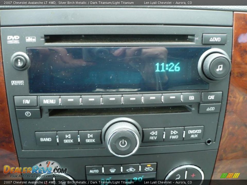 2007 Chevrolet Avalanche LT 4WD Silver Birch Metallic / Dark Titanium/Light Titanium Photo #32