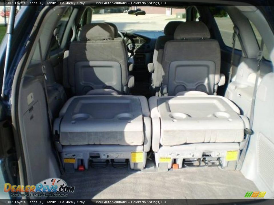 2002 Toyota Sienna LE Denim Blue Mica / Gray Photo #36