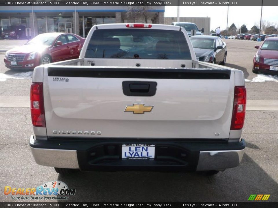 2007 Chevrolet Silverado 1500 LT Extended Cab Silver Birch Metallic / Light Titanium/Ebony Black Photo #5