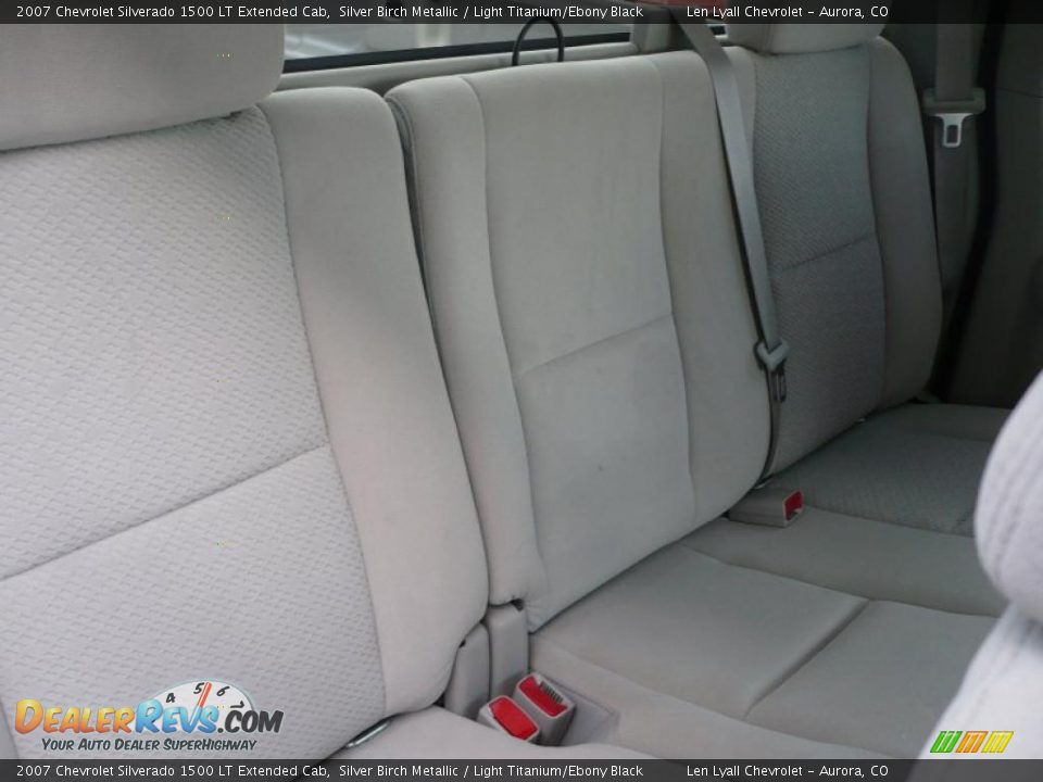 2007 Chevrolet Silverado 1500 LT Extended Cab Silver Birch Metallic / Light Titanium/Ebony Black Photo #15