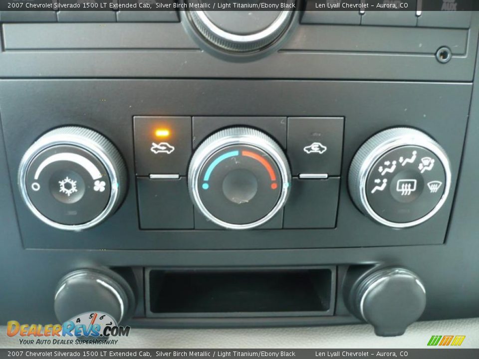 2007 Chevrolet Silverado 1500 LT Extended Cab Silver Birch Metallic / Light Titanium/Ebony Black Photo #23