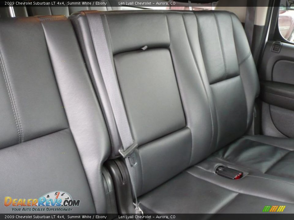 2009 Chevrolet Suburban LT 4x4 Summit White / Ebony Photo #17
