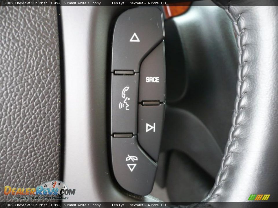 2009 Chevrolet Suburban LT 4x4 Summit White / Ebony Photo #28