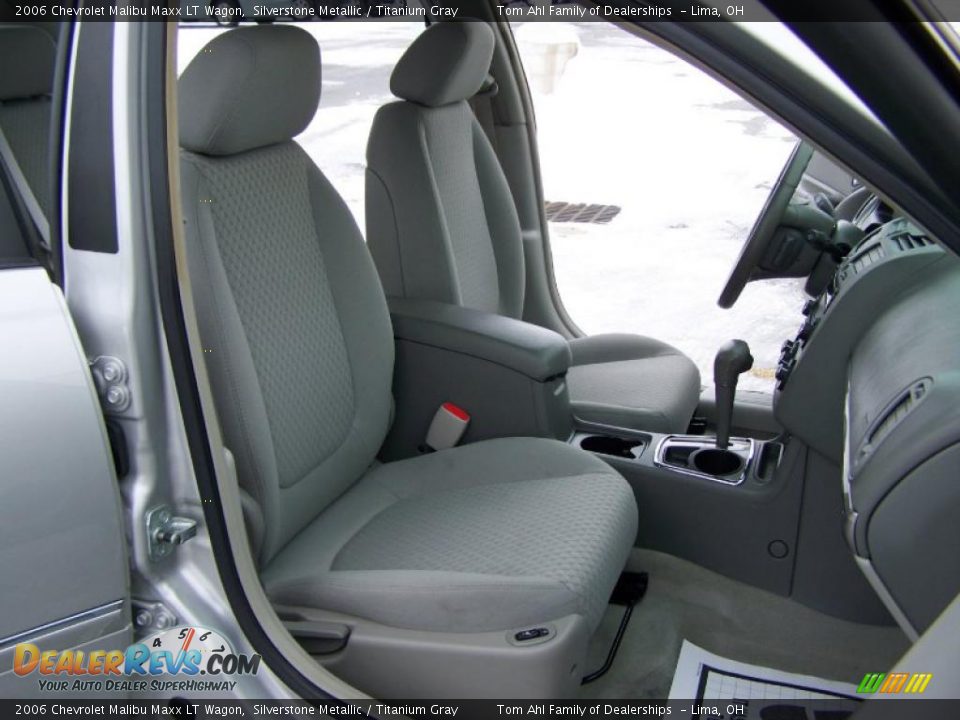 2006 Chevrolet Malibu Maxx LT Wagon Silverstone Metallic / Titanium Gray Photo #15