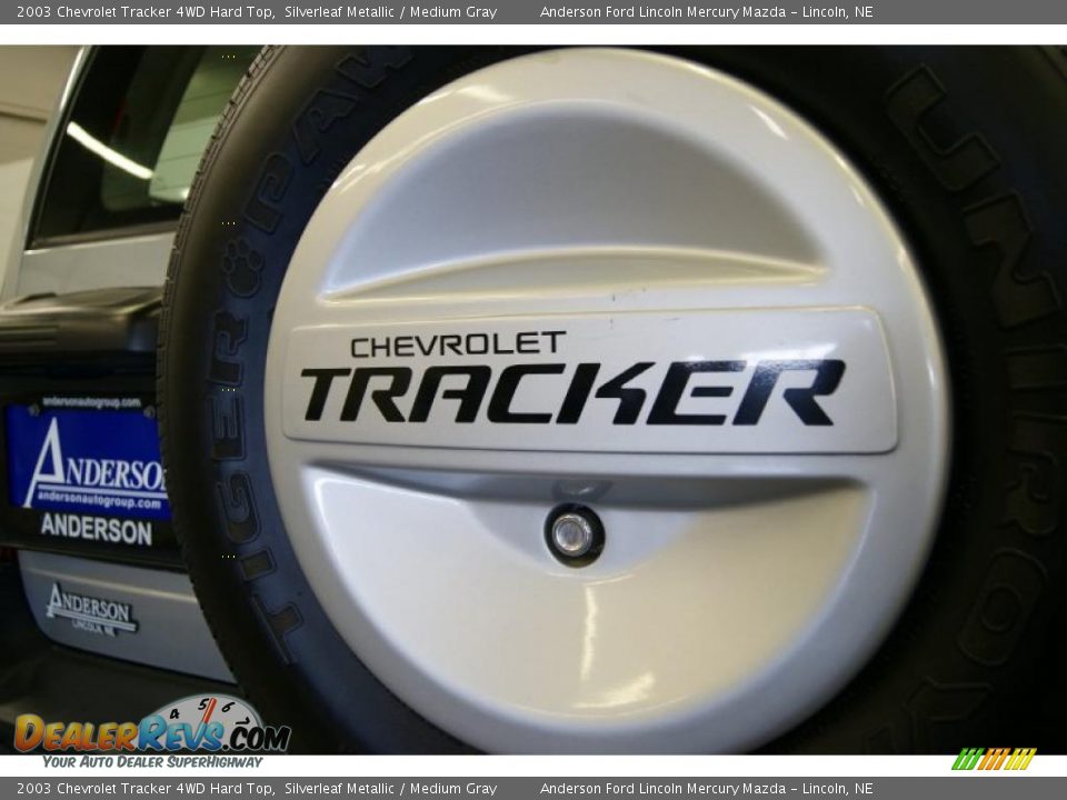 2003 Chevrolet Tracker 4WD Hard Top Silverleaf Metallic / Medium Gray Photo #10