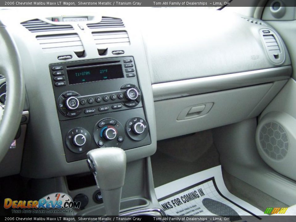 2006 Chevrolet Malibu Maxx LT Wagon Silverstone Metallic / Titanium Gray Photo #21