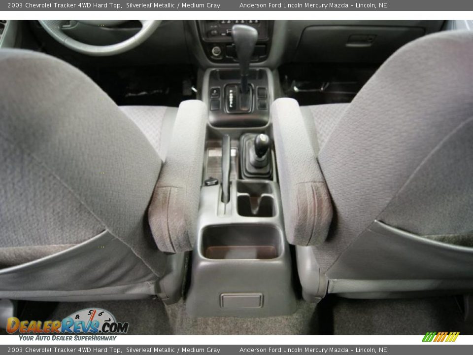 2003 Chevrolet Tracker 4WD Hard Top Silverleaf Metallic / Medium Gray Photo #19