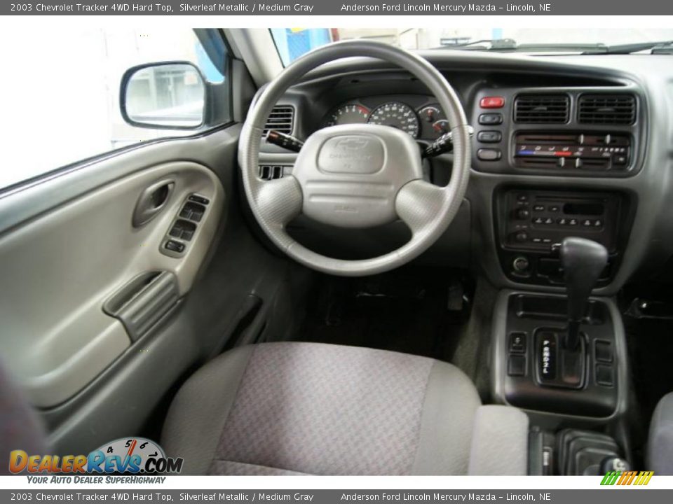 2003 Chevrolet Tracker 4WD Hard Top Silverleaf Metallic / Medium Gray Photo #20