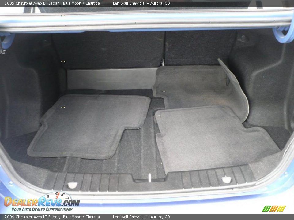 2009 Chevrolet Aveo LT Sedan Blue Moon / Charcoal Photo #10