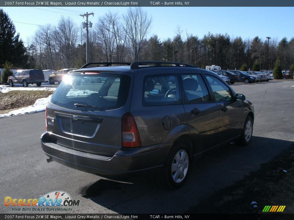 2007 Ford Focus ZXW SE Wagon Liquid Grey Metallic / Charcoal/Light Flint Photo #3