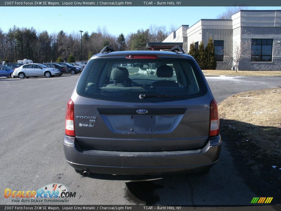 2007 Ford Focus ZXW SE Wagon Liquid Grey Metallic / Charcoal/Light Flint Photo #4
