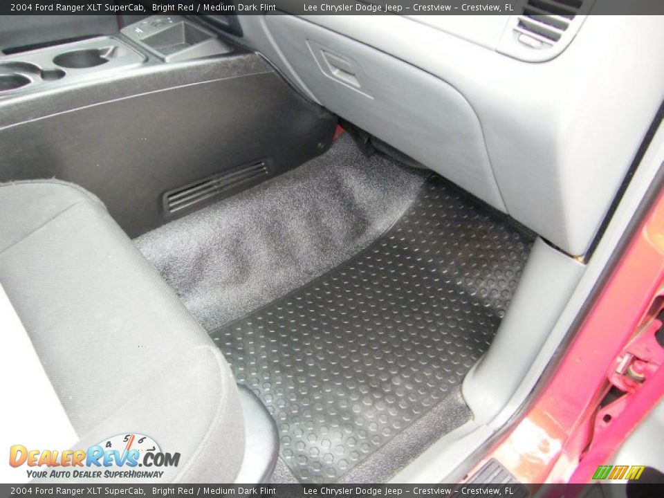 2004 Ford Ranger XLT SuperCab Bright Red / Medium Dark Flint Photo #28