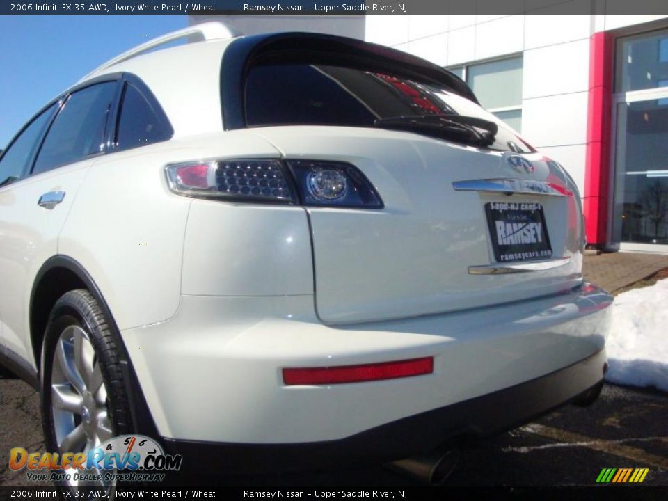 2006 Infiniti FX 35 AWD Ivory White Pearl / Wheat Photo #19