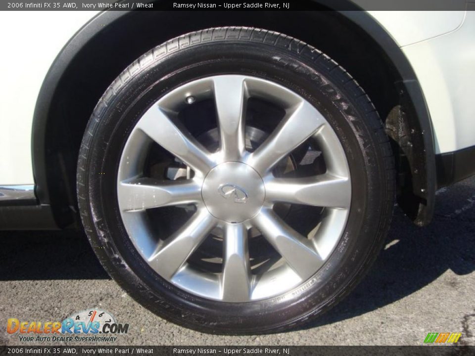 2006 Infiniti FX 35 AWD Ivory White Pearl / Wheat Photo #25