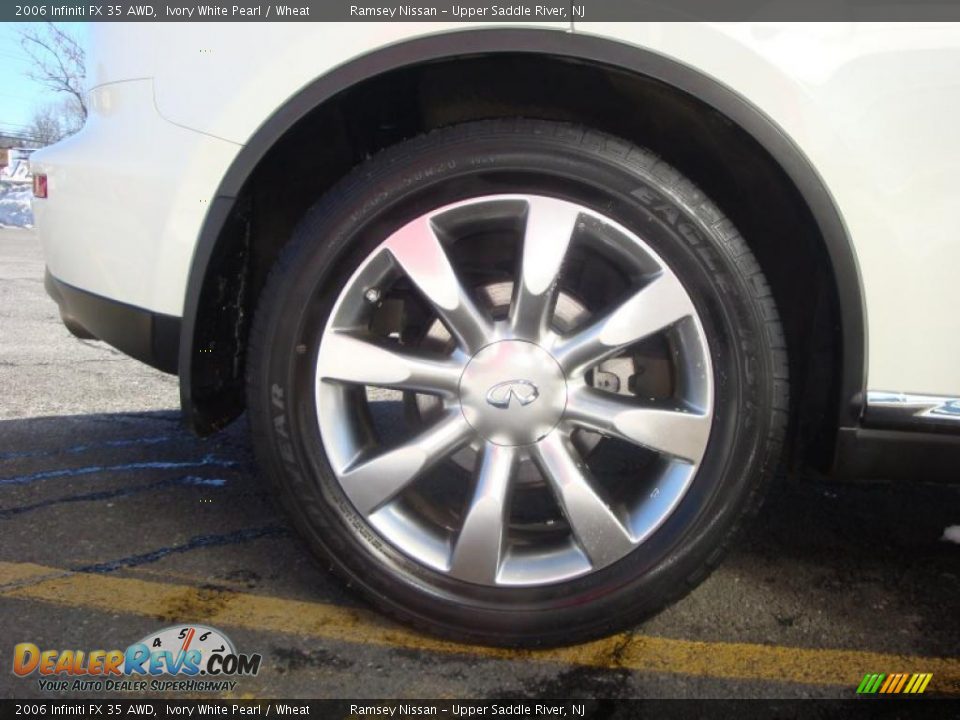 2006 Infiniti FX 35 AWD Ivory White Pearl / Wheat Photo #26