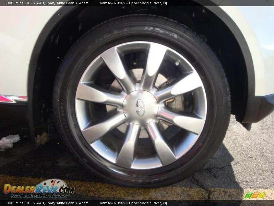 2006 Infiniti FX 35 AWD Ivory White Pearl / Wheat Photo #27