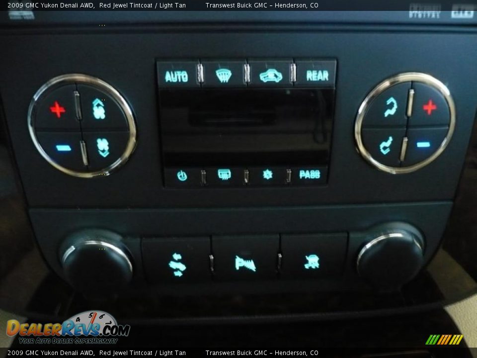 2009 GMC Yukon Denali AWD Red Jewel Tintcoat / Light Tan Photo #14