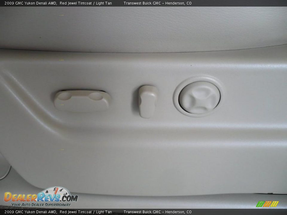 2009 GMC Yukon Denali AWD Red Jewel Tintcoat / Light Tan Photo #22
