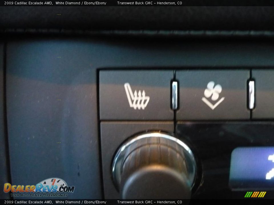 2009 Cadillac Escalade AWD White Diamond / Ebony/Ebony Photo #10